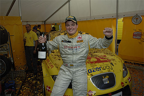 Michel Nykjær kunne juble, da titlen i Danish Touringcar Championship var i hus